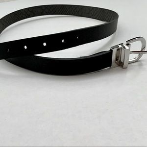 Reversible black/snakeskin belt